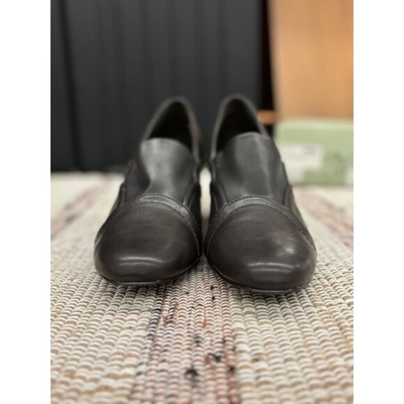 Studio Works Brown Slip-On Heels 8M 2.75" Heel Height Faux Leather Shoes - Picture 3 of 7